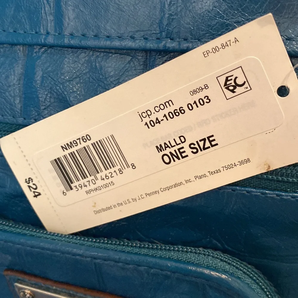 New Cross Body Bag by Nicole - Picture 4 of 6